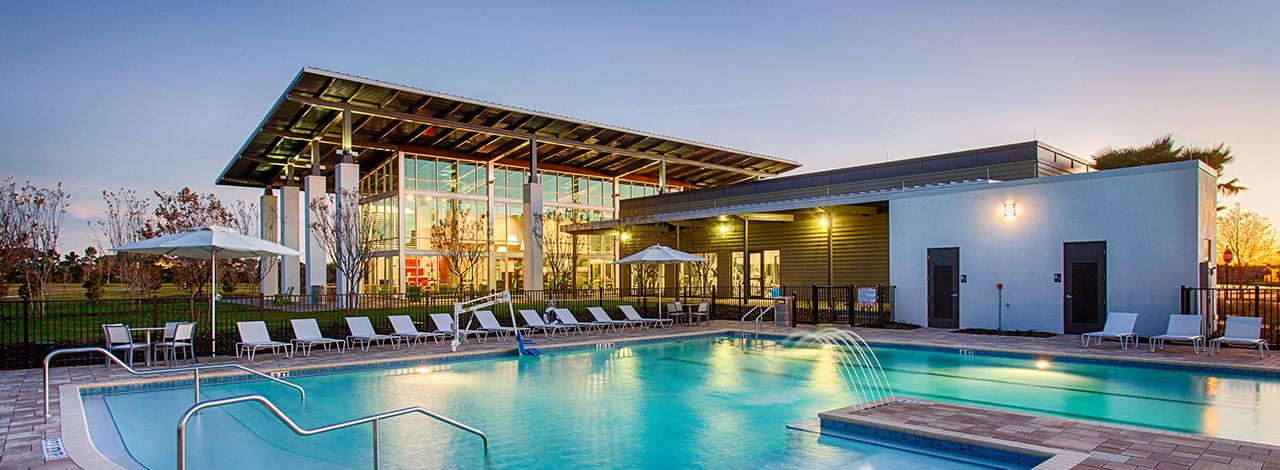 The Landing Club and pool at Waterset.